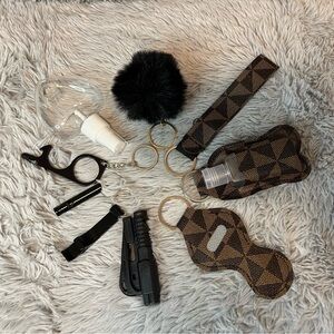 10pcs Brown and Black Keychain Accessory Set